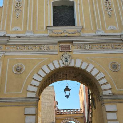 Porta Montrone